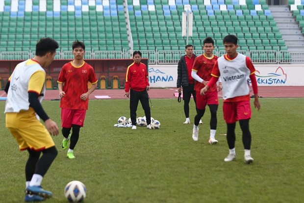 U20 Viet Nam chuan bi ky the luc cho tran dau quyet dinh voi U20 Iran hinh anh 1